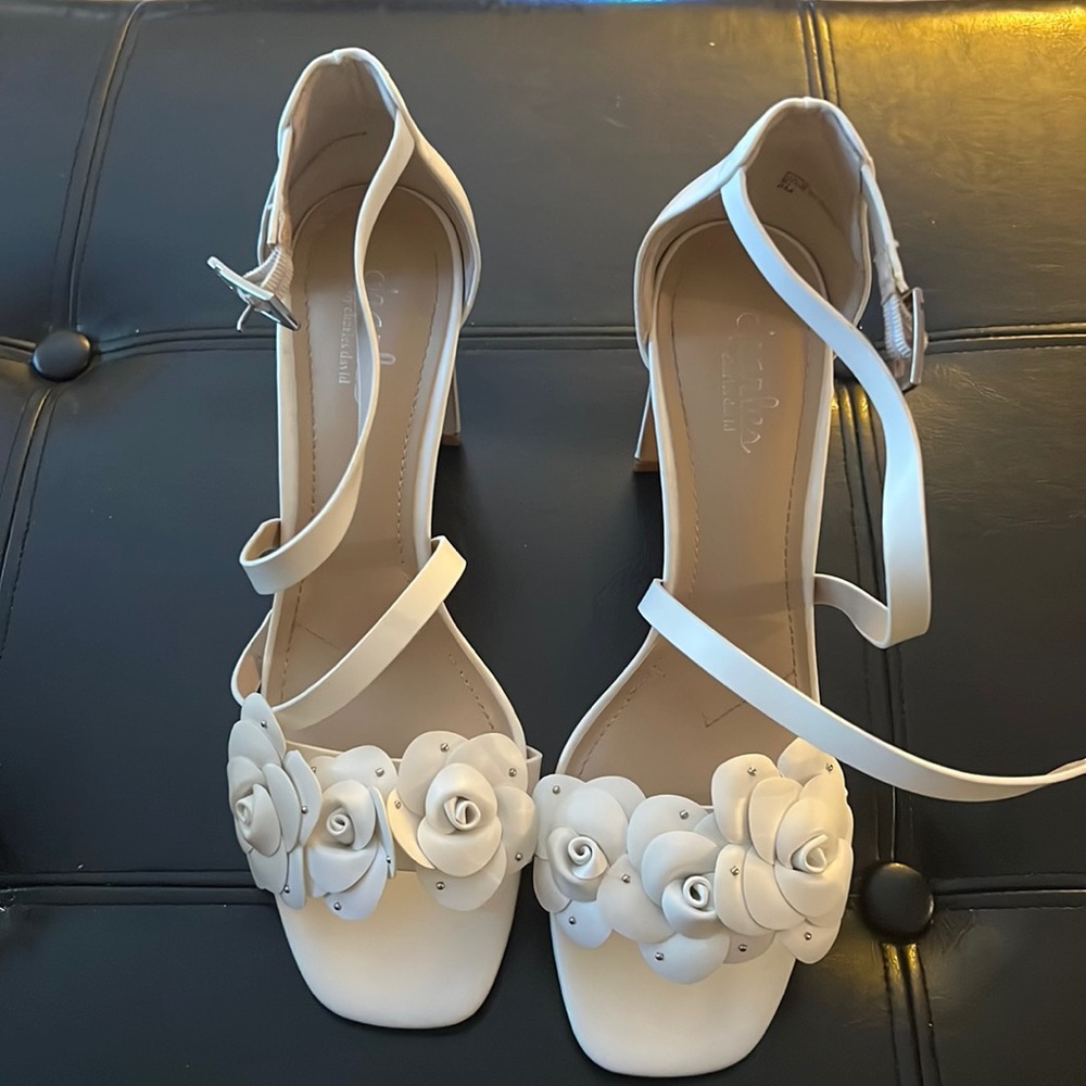 White Heels from Charles by Charles David